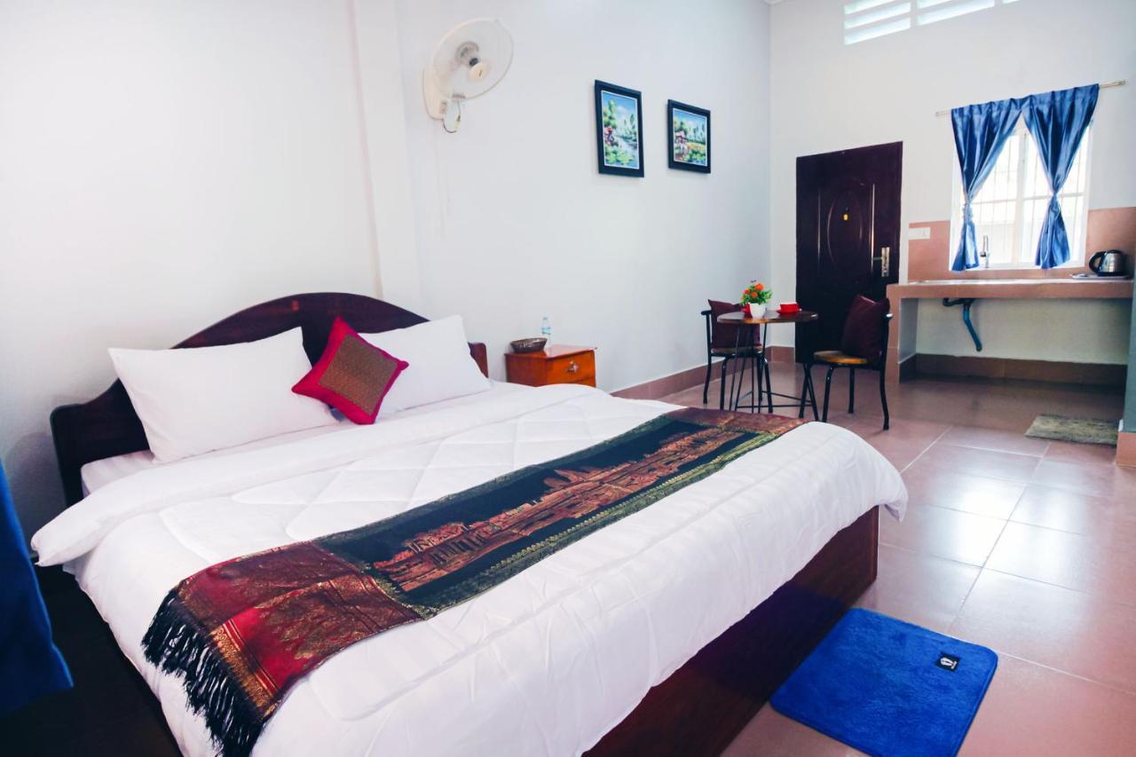Lea'S Guesthouse And Restaurant Kampot Exteriér fotografie